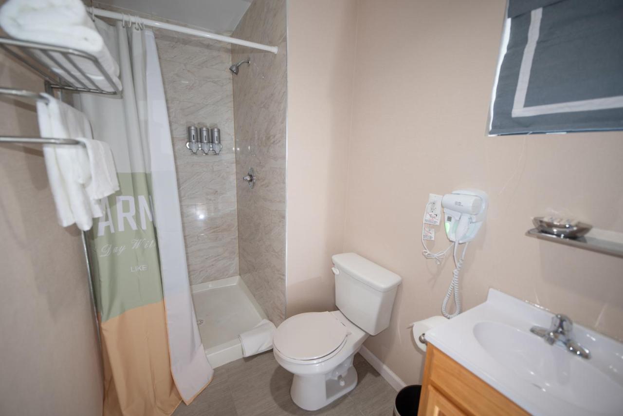 Flushing Garden Hotel ニューヨーク エクステリア 写真
