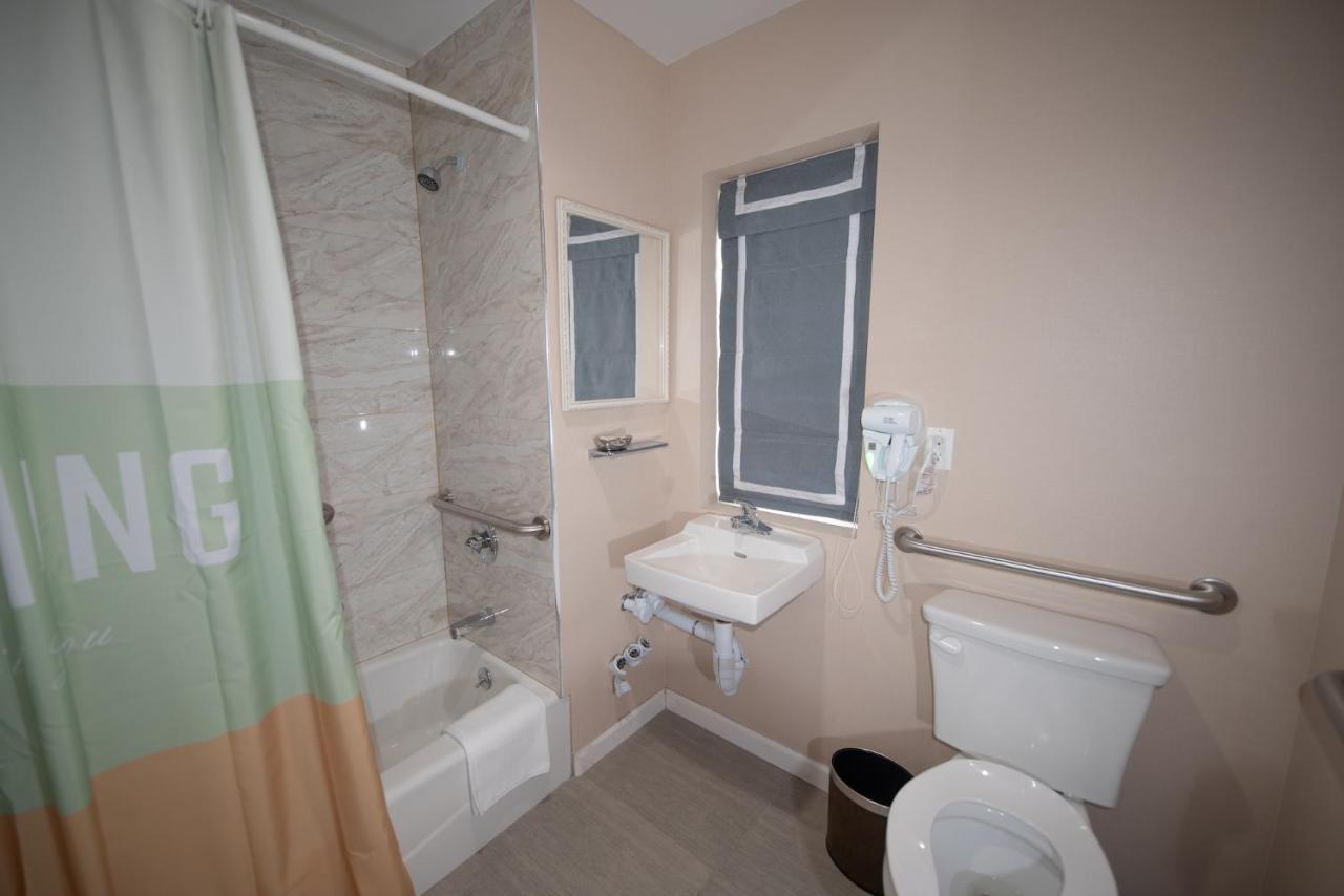 Flushing Garden Hotel ニューヨーク エクステリア 写真