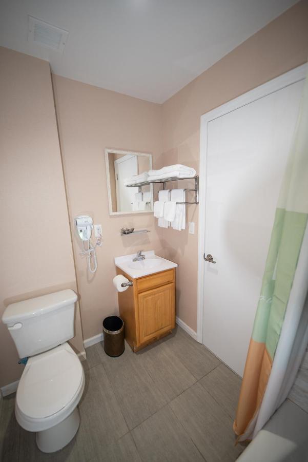 Flushing Garden Hotel ニューヨーク エクステリア 写真
