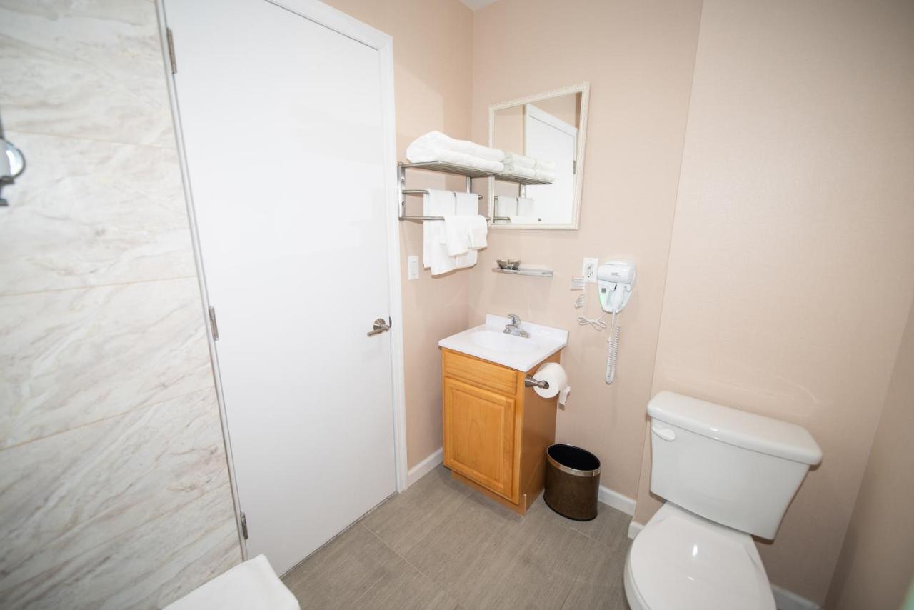 Flushing Garden Hotel ニューヨーク エクステリア 写真