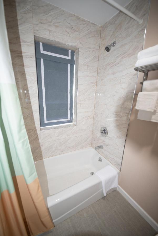 Flushing Garden Hotel ニューヨーク エクステリア 写真