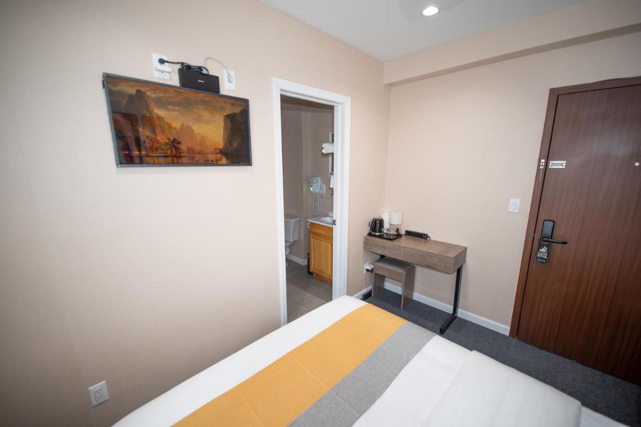 Flushing Garden Hotel ニューヨーク エクステリア 写真
